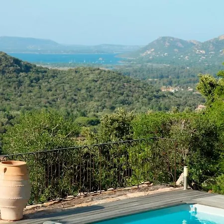 Sublime Vue Sur Mer Et Montagne Homestay
